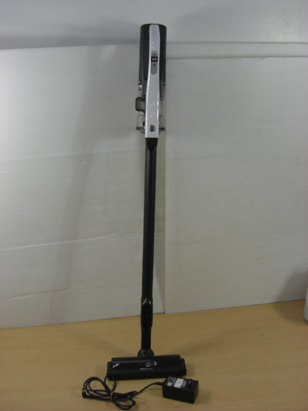 (2026.01.25買取)日立 充電クリーナー 2022年製 PV-BL-1J